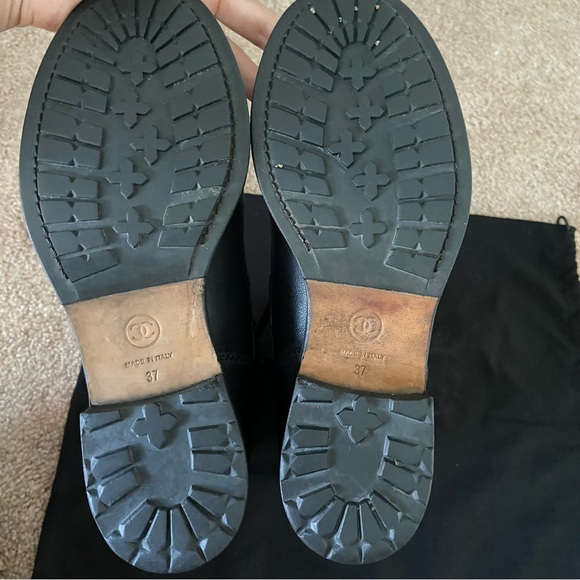 Chanel Black Leather Interlocking CC logo Combat Moto Boots Lace Up Size zip - Picture 15 of 16